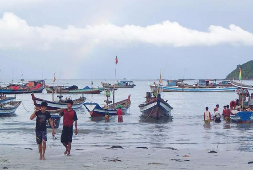 ကျိန္တလီဒေသခံများ ပင်လယ်ထဲ ငါးဖမ်းခွင့် စစ်ကောင်စီပိတ်ပင်