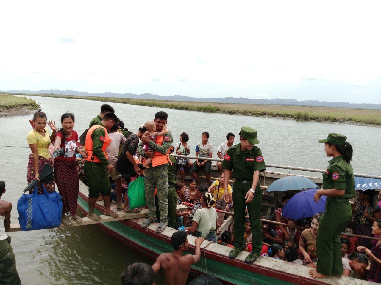 မိုးတွင်းကာလ ပိုမိုကျပ်တည်းနေကြတဲ့ ရခိုင်က စစ်ရှောင်တွေ