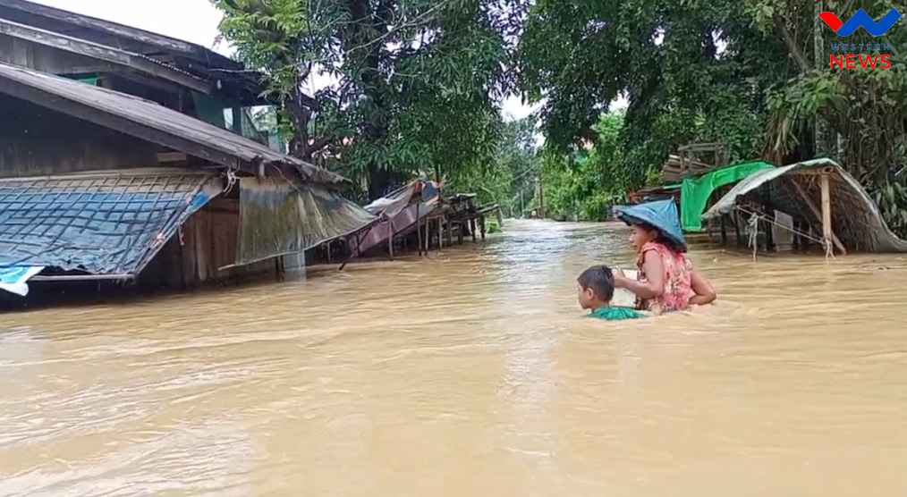 ရခိုင်မှာ မိုးသည်း၍ ရေကြီးပြီး လေပြင်းတိုက်ခတ်လာနိုင်