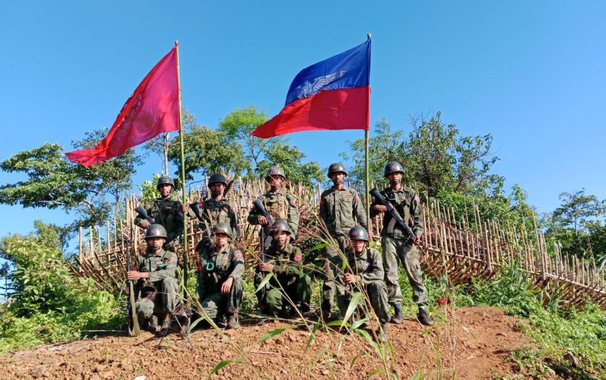 အမ်းတိုက်ပွဲ အနောက်ပိုင်းတိုင်းစစ်ဌာနချုပ်နှင့် ကိုက် ၁၀၀ အကွာသို့ ရောက်ရှိလာ