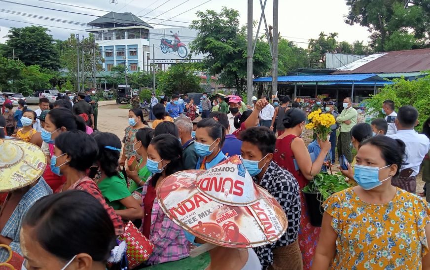 အမ်းမြို့ထဲ ပိတ်မိနေသူများမှာ စစ်ကောင်စီက ရမ်းသမ်းဗုံးကြဲမှာကို စိုးရိမ်နေ