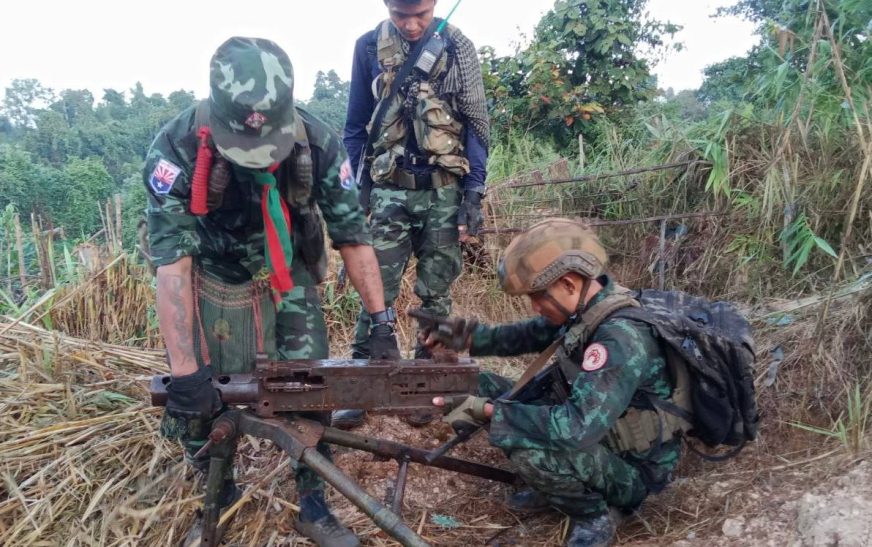 စစ်ကောင်စီ တောင်သုံးလုံးစခန်းကို တော်လှန်ရေးတပ်ဖွဲ့ သိမ်းပိုက်