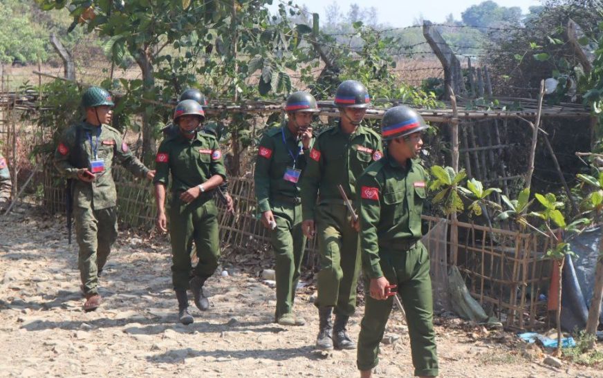 အရပ်ဘက်မှာ တာဝန်ထမ်းဆောင်ရန်သွားသည့် ရခိုင်လူငယ် ၇ ဦးကို AA က စစ်ထဲသို့ ပို့ဆောင်