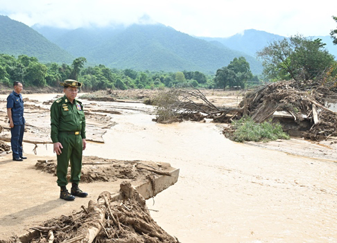 ရေဘေးသင့်ဒေသများအတွက် စစ်ခေါင်းဆောင်၏ ကတိကဝတ်