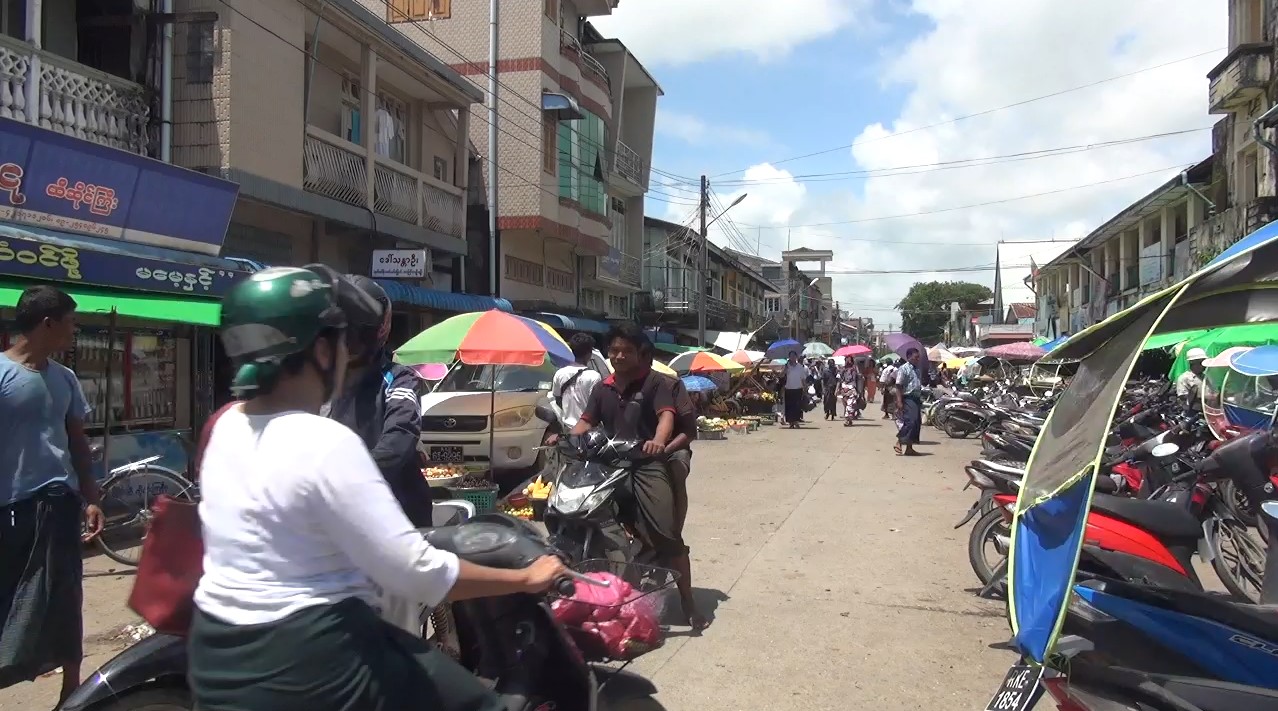 စစ်တွေမြို ရွှေပြည်သာနဲ့ ကျေးတောက ရွာသားများကို စစ်ကောင်စီ နှင်ထုတ်